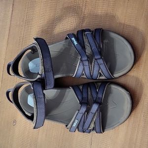 Teva blue women's tirra water sandals, size 8